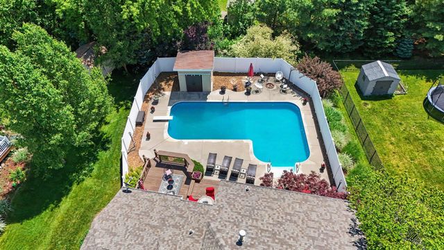 6630 Cannon Farms Drive NE, Rockford, MI 49341