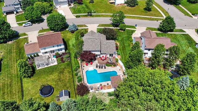 6630 Cannon Farms Drive NE, Rockford, MI 49341