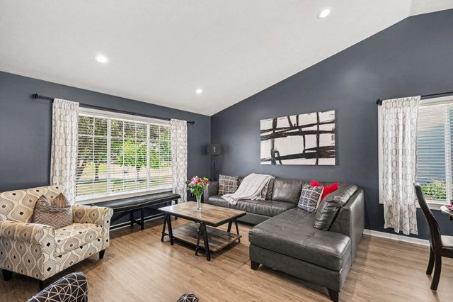6630 Cannon Farms Drive NE, Rockford, MI 49341