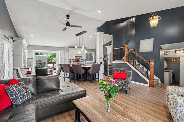 6630 Cannon Farms Drive NE, Rockford, MI 49341