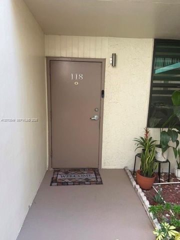 20381 NE 30th Ave 118-7, Aventura, FL 33180