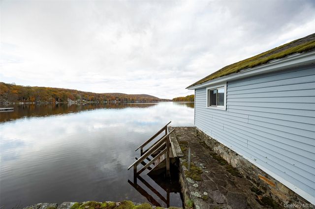 1098 292 Route, Holmes, NY 12531