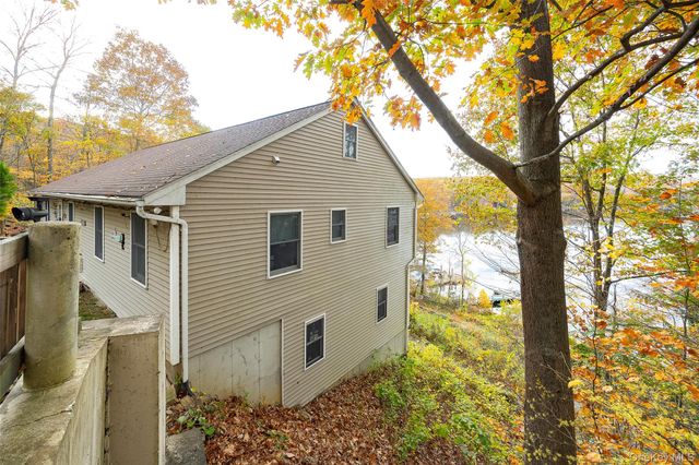 1098 292 Route, Holmes, NY 12531