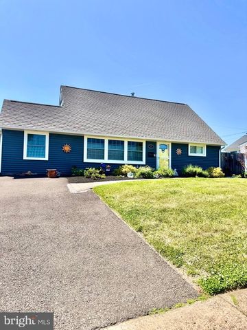 33 UNDERWOOD RD, Levittown, PA 19056
