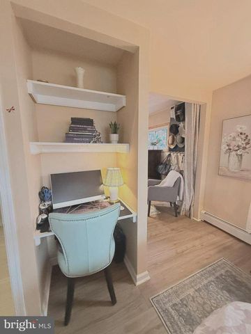 33 UNDERWOOD RD, Levittown, PA 19056