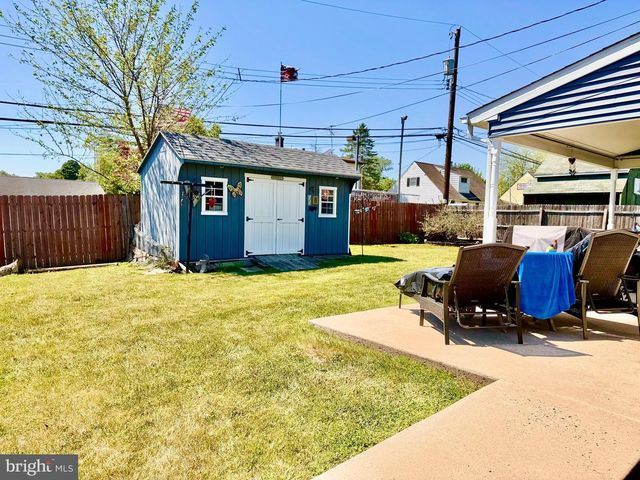 33 UNDERWOOD RD, Levittown, PA 19056