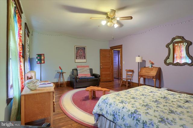 616 W MAIN ST, Mechanicsburg, PA 17055