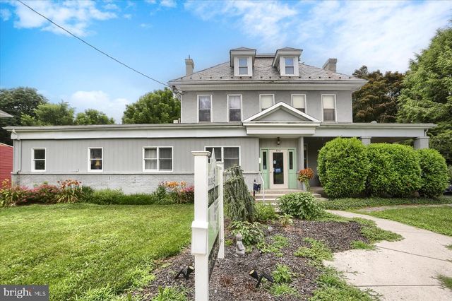 616 W MAIN ST, Mechanicsburg, PA 17055