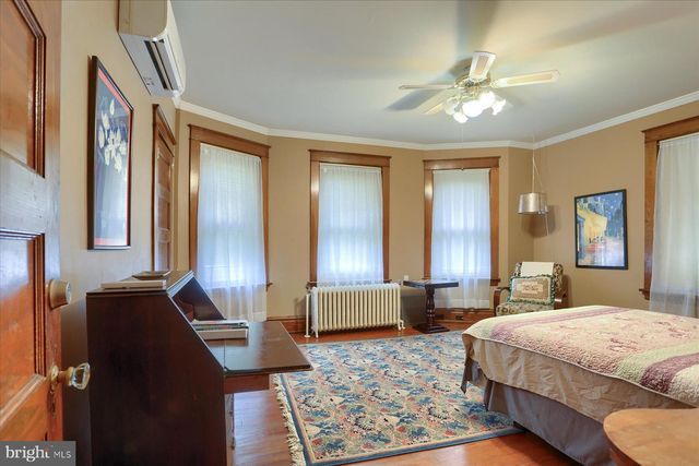 616 W MAIN ST, Mechanicsburg, PA 17055