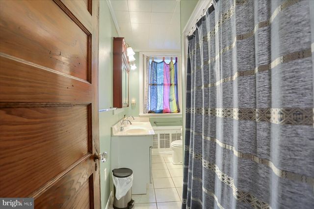 616 W MAIN ST, Mechanicsburg, PA 17055