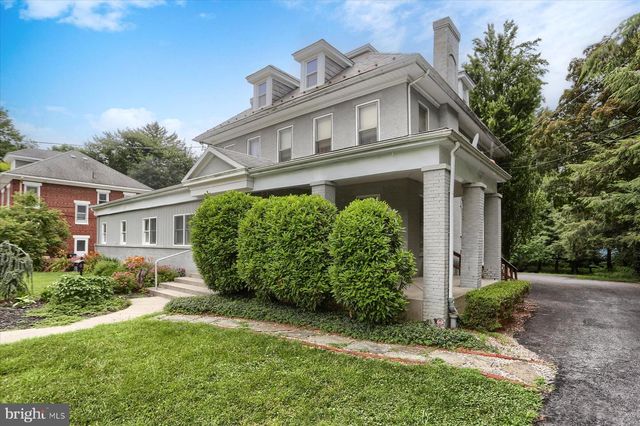 616 W MAIN ST, Mechanicsburg, PA 17055