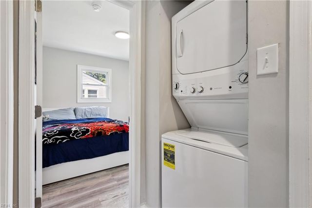 209 Woodstock ST, Portsmouth, VA 23701