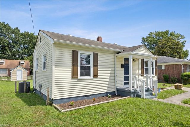 209 Woodstock ST, Portsmouth, VA 23701