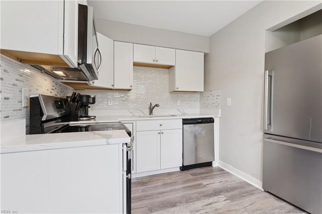 209 Woodstock ST, Portsmouth, VA 23701