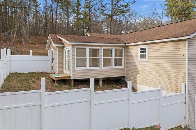 1491 Booze Mountain SE Road, Silver Creek, GA 30173