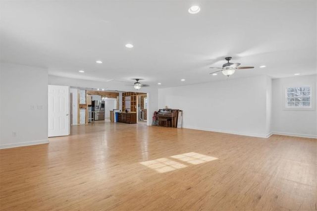 1491 Booze Mountain SE Road, Silver Creek, GA 30173