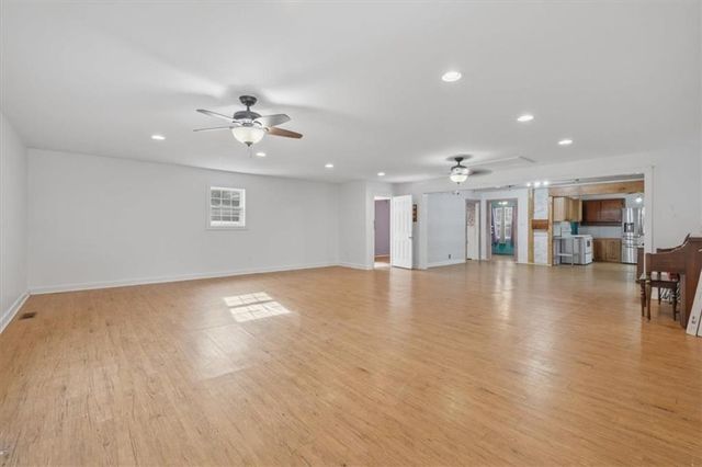 1491 Booze Mountain SE Road, Silver Creek, GA 30173