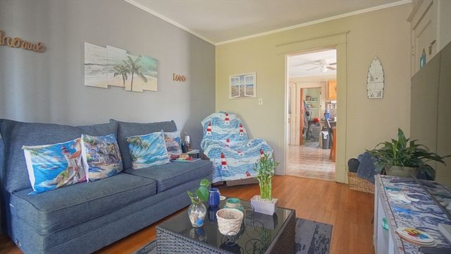 92 Walter St, Chicopee, MA 01013