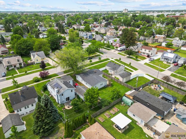 204 E Dickens Avenue, Northlake, IL 60164