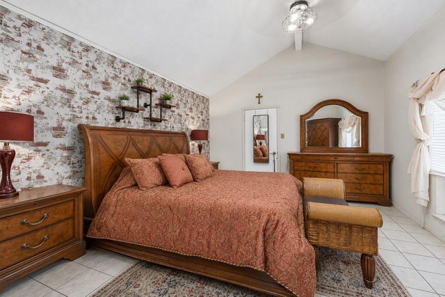 3479 Wellsprings Drive, San Antonio, TX 78230