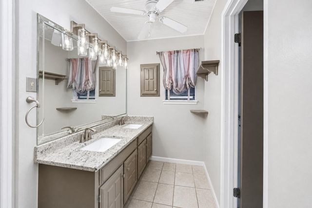 3479 Wellsprings Drive, San Antonio, TX 78230