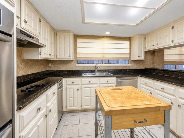 3479 Wellsprings Drive, San Antonio, TX 78230