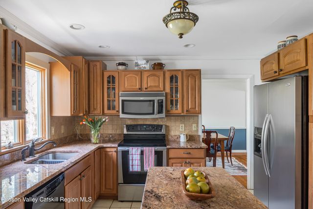 1 Stone Ridge Court, Woodstock, NY 12498