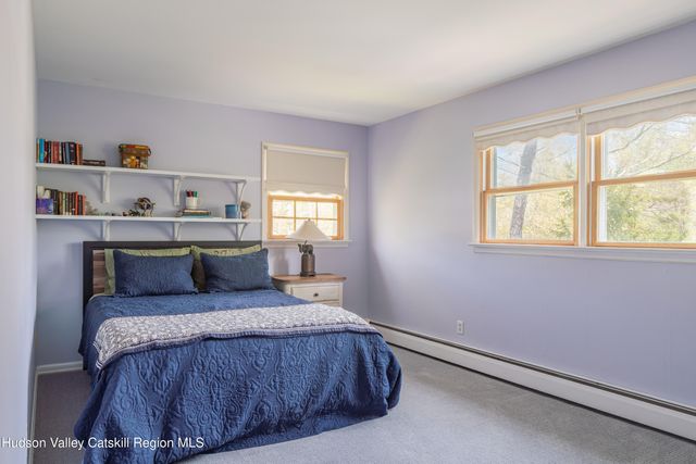 1 Stone Ridge Court, Woodstock, NY 12498