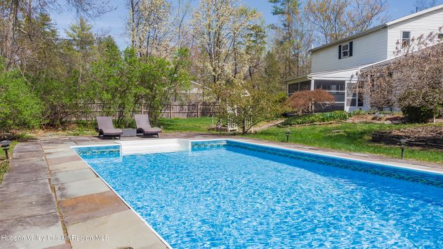 1 Stone Ridge Court, Woodstock, NY 12498