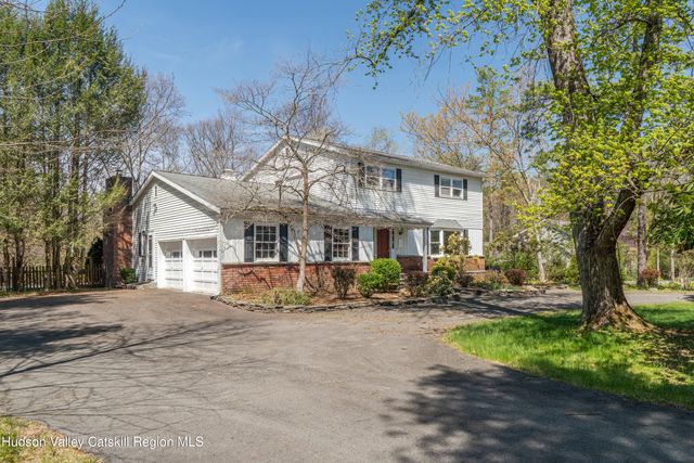 1 Stone Ridge Court, Woodstock, NY 12498
