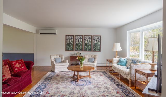1 Stone Ridge Court, Woodstock, NY 12498