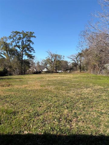 1031 Niagara Street, Houston, TX 77051