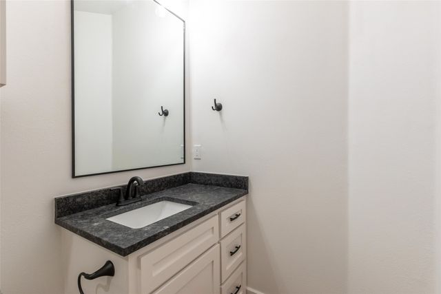 8009 SAWDUST, Abilene, TX 79602