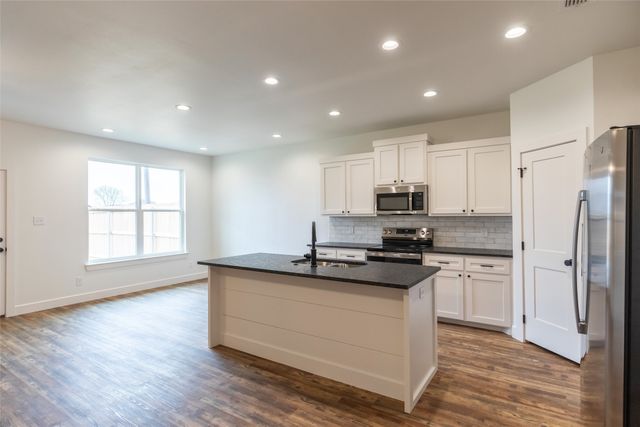 8009 SAWDUST, Abilene, TX 79602