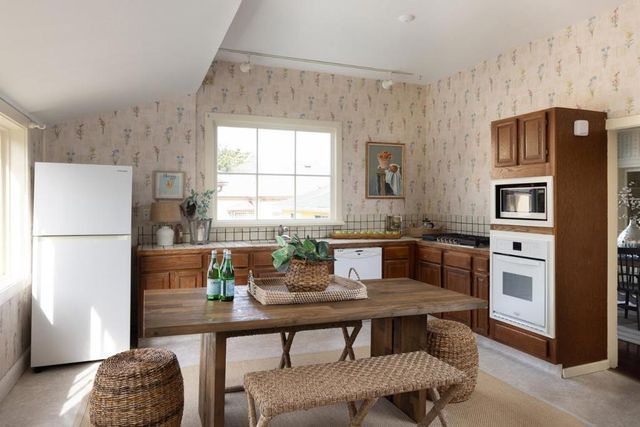 226 Willow Street, Pacific Grove, CA 93950