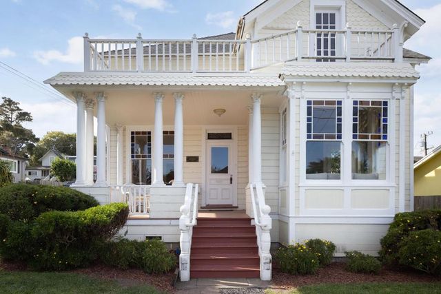 226 Willow Street, Pacific Grove, CA 93950