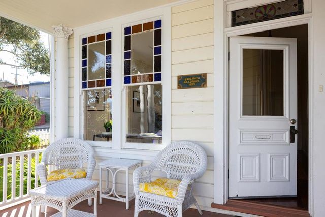 226 Willow Street, Pacific Grove, CA 93950