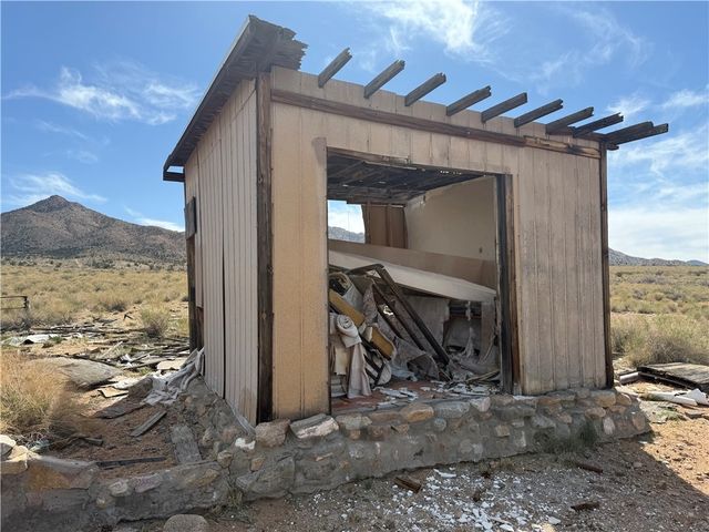 7130 N Corral Road, Kingman, AZ 86401