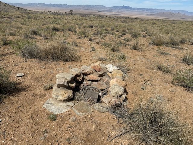 7130 N Corral Road, Kingman, AZ 86401