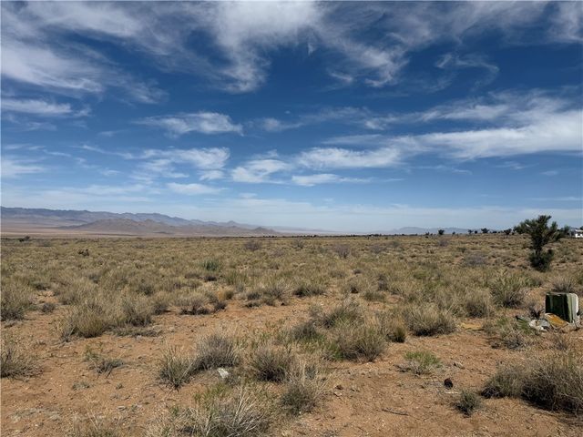 7130 N Corral Road, Kingman, AZ 86401