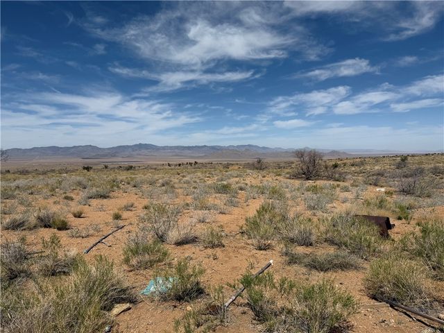 7130 N Corral Road, Kingman, AZ 86401