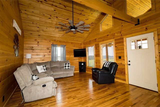 486 Old State Road, Wellington, KY 40387