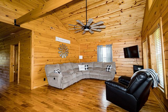 486 Old State Road, Wellington, KY 40387