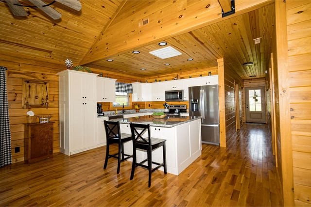 486 Old State Road, Wellington, KY 40387