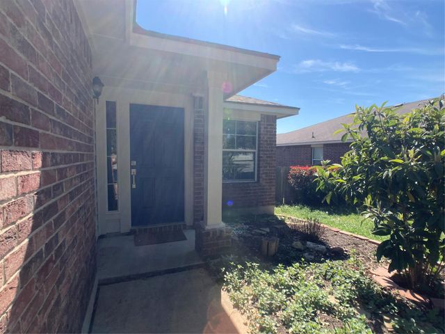 1009 Grey Castle DR, Pflugerville, TX 78660