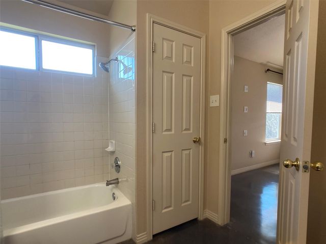 1009 Grey Castle DR, Pflugerville, TX 78660