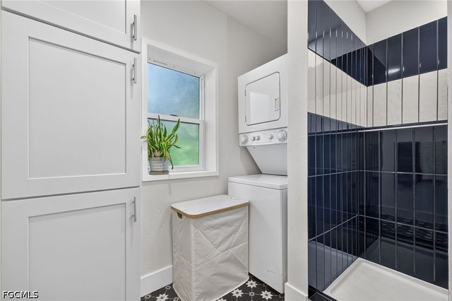 3628 Tropical Point DR, St James City, FL 33956