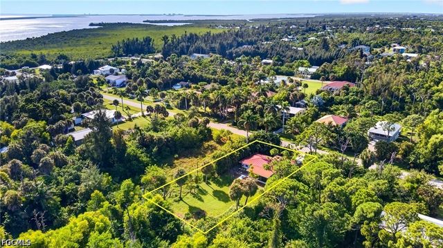 3628 Tropical Point DR, St James City, FL 33956