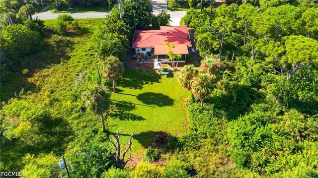 3628 Tropical Point DR, St James City, FL 33956