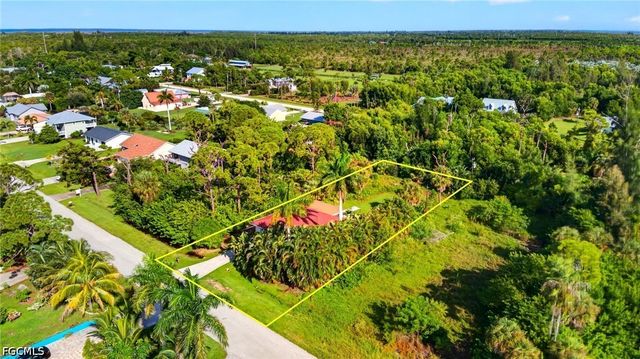 3628 Tropical Point DR, St James City, FL 33956